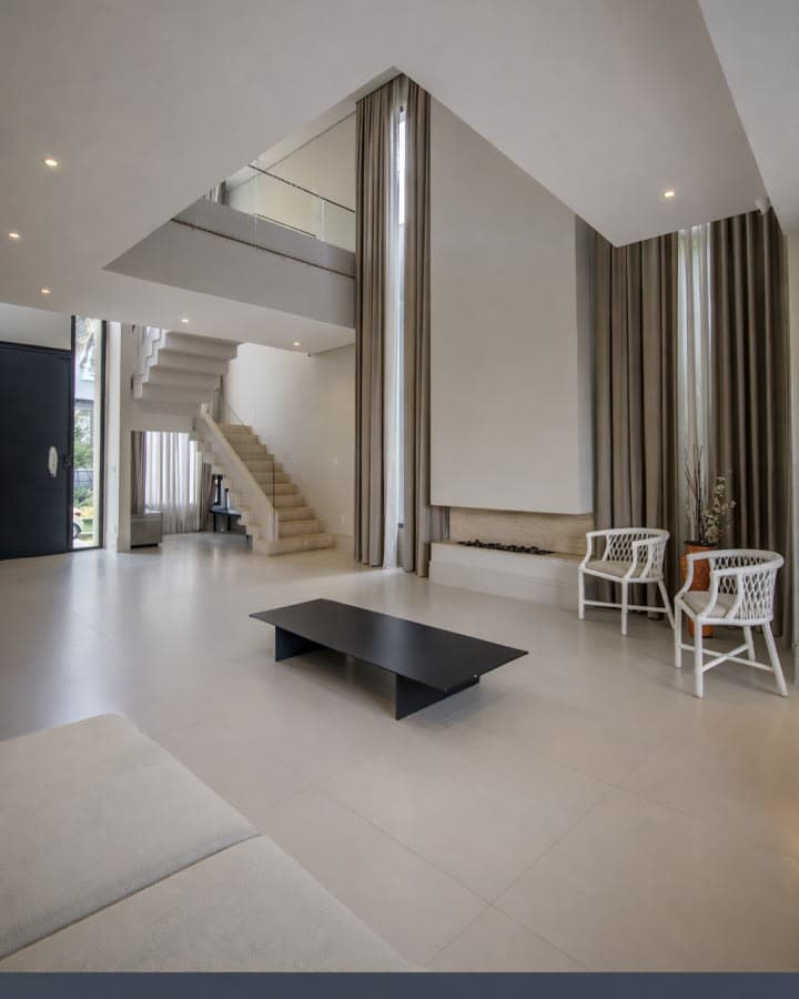 Luxo e Conforto: Casa Exclusiva no Tamboré 11