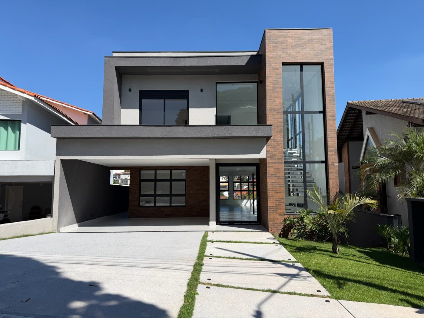 Casa em Condomínio para Venda, 4 dormitórios, sendo 4 suítes, área construída 437,00 m², terreno 408,00 m²