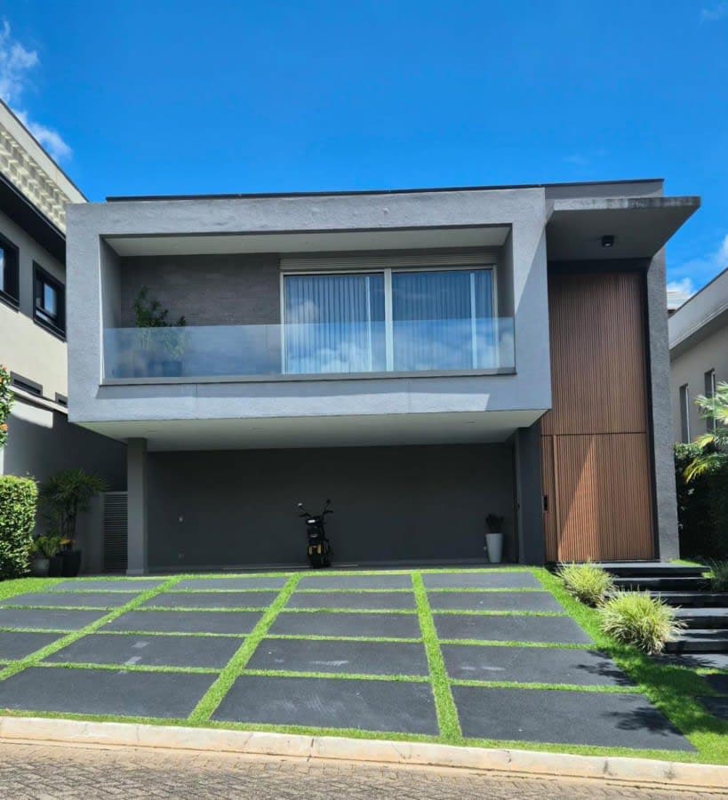 Casa em Condomínio para Venda, 4 dormitórios, sendo 4 suítes, 5 banheiros, 6 vagas de garagem, mobiliado, área construída 350,00 m², terreno 420,00 m²