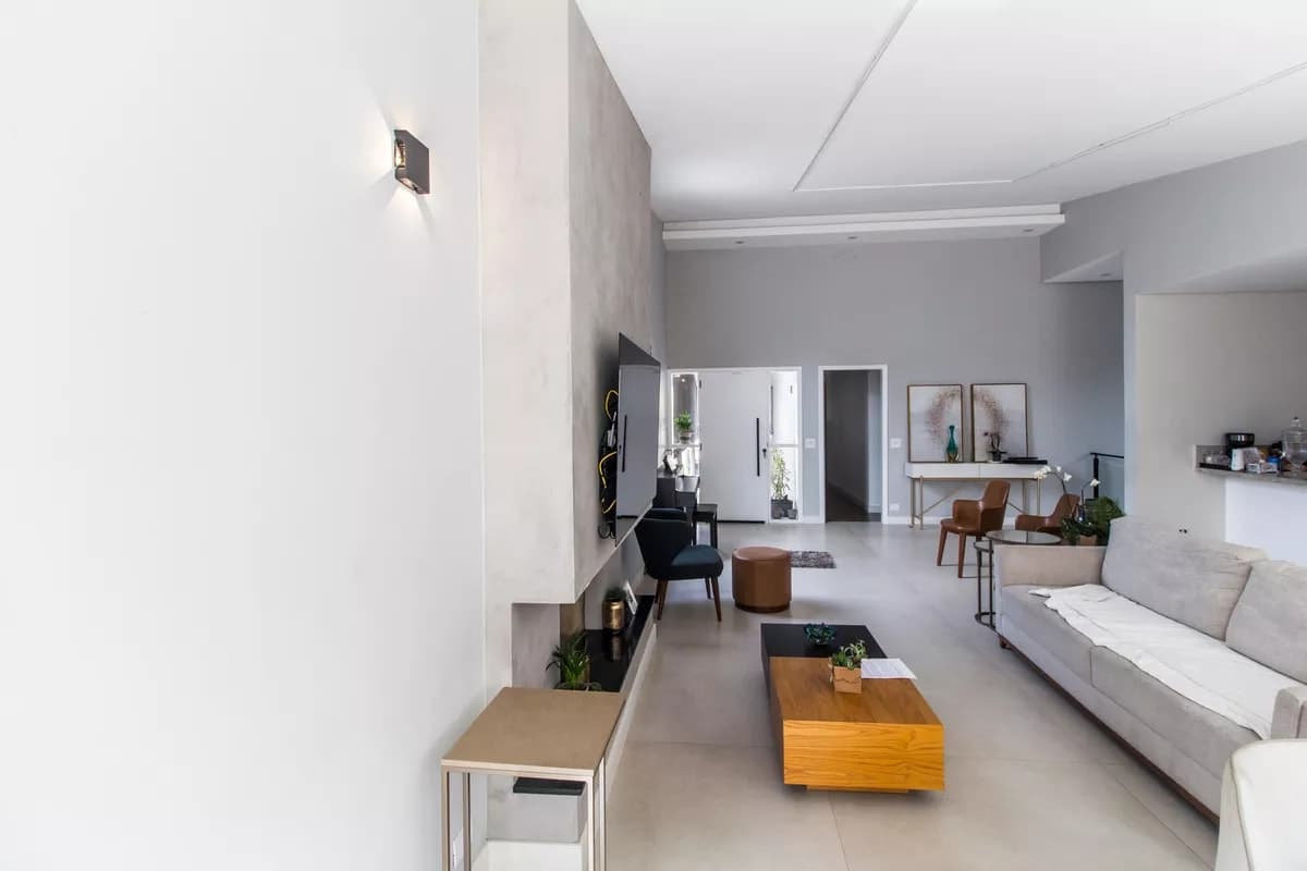 Casa em Condomínio para Venda, Santana de Parnaíba / SP, bairro Alphaville, 4 dormitórios, sendo 4 suítes, 5 banheiros, 4 vagas de garagem, área construída 300,00 m² - foto 1